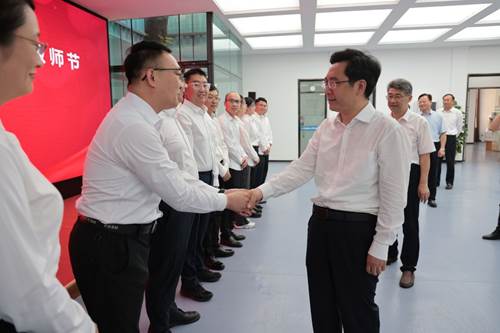 https://www.sdipct.edu.cn/__local/A/3A/E8/E27D0B5E9DE2C4E638A4D11D8CB_F527F02A_33AAE.jpg